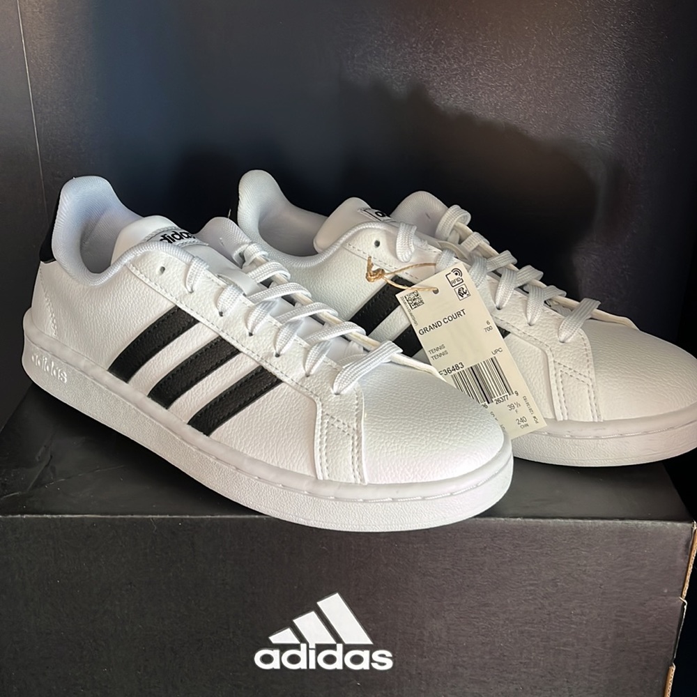 NEW Adidas Grand Court Tennis Sneakers White & Black Stripes Size 7.5